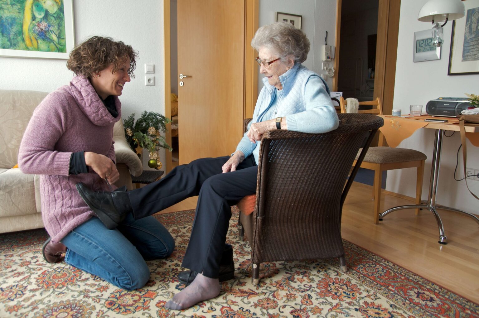 Dressing Aids for the Elderly - Happier at Home